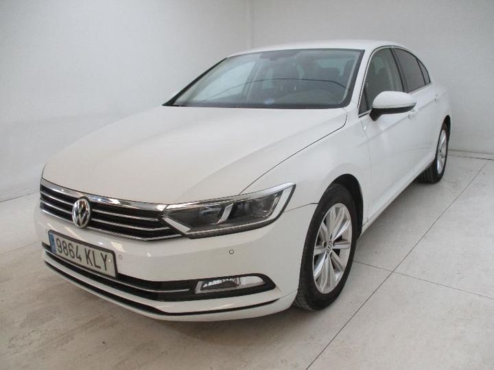 VOLKSWAGEN PASSAT 2018 wvwzzz3czje211118