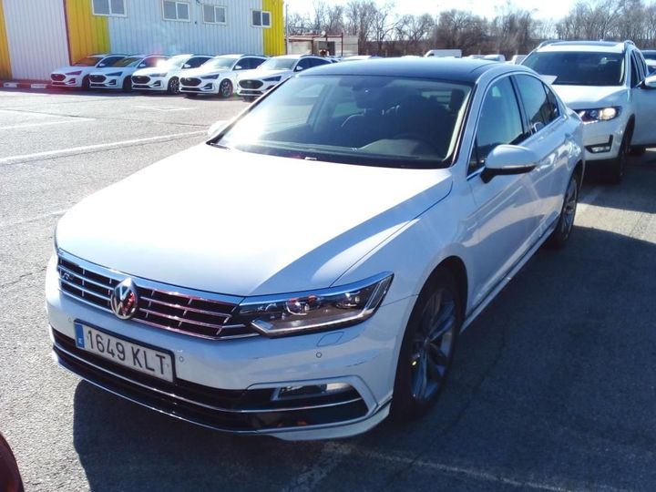 VOLKSWAGEN PASSAT 2018 wvwzzz3czje211431