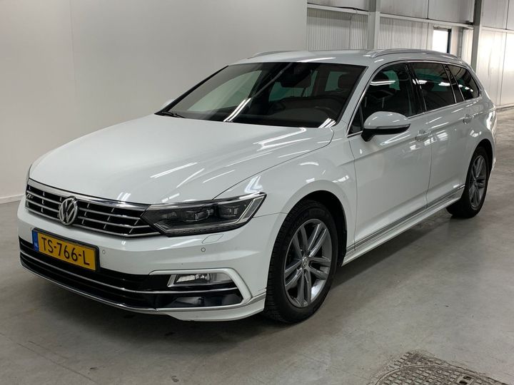 VOLKSWAGEN PASSAT 2018 wvwzzz3czje216168