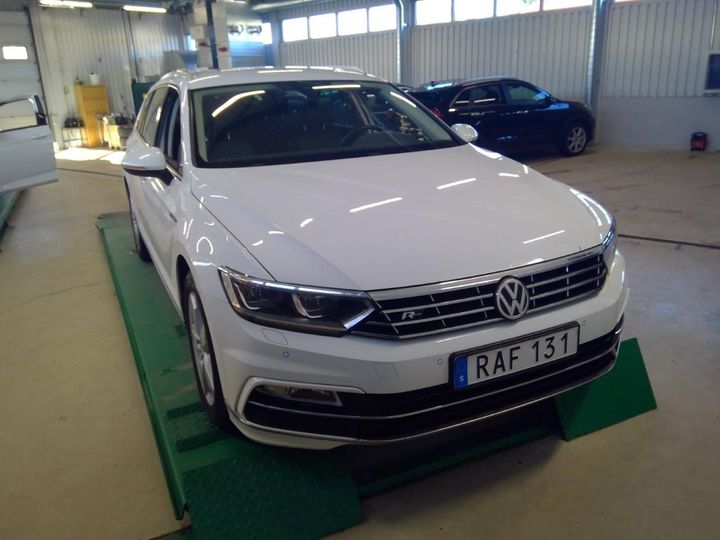 VOLKSWAGEN PASSAT 2018 wvwzzz3czje216420