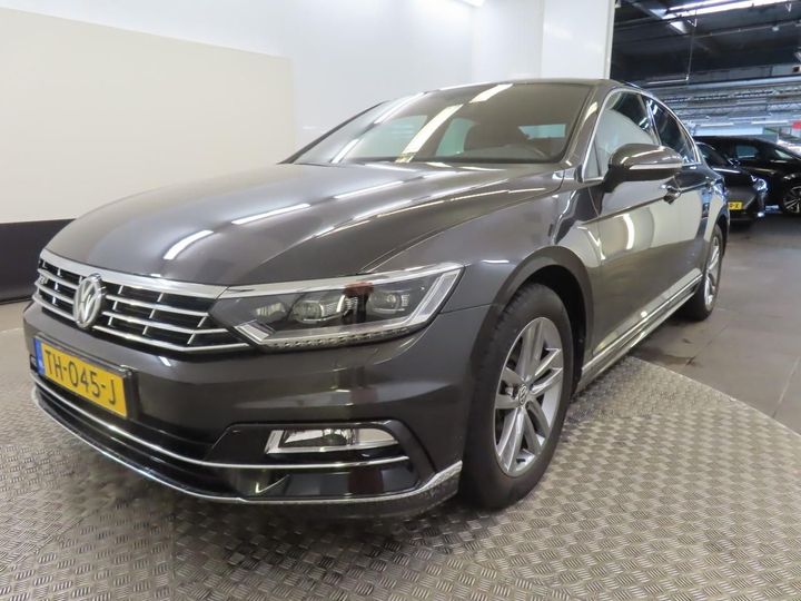 VOLKSWAGEN PASSAT 2018 wvwzzz3czje223986