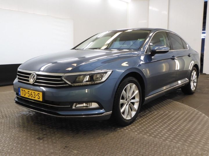 VOLKSWAGEN PASSAT 2018 wvwzzz3czje240718