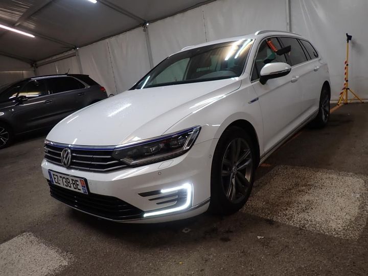 VOLKSWAGEN PASSAT 2018 wvwzzz3czje241768