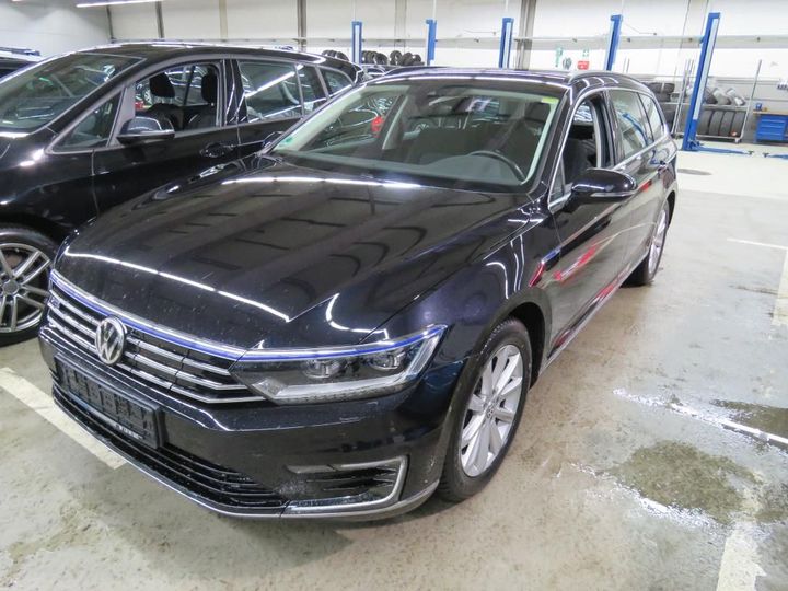 VOLKSWAGEN PASSAT 2018 wvwzzz3czje252468