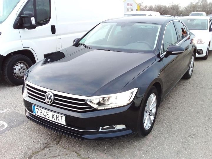 VOLKSWAGEN PASSAT 2018 wvwzzz3czje261768