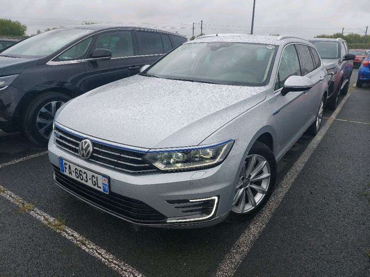 VOLKSWAGEN PASSAT 2018 wvwzzz3czke004165