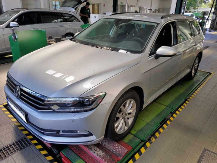 VOLKSWAGEN PASSAT 2019 wvwzzz3czke018883