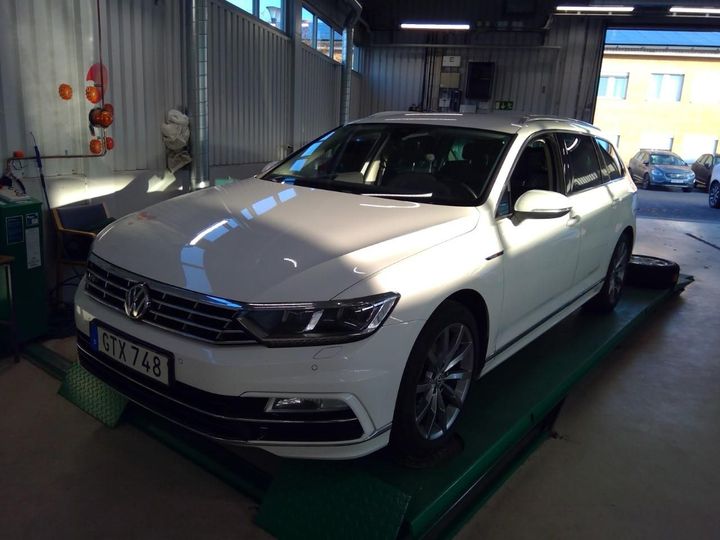 VOLKSWAGEN PASSAT 2019 wvwzzz3czke027127