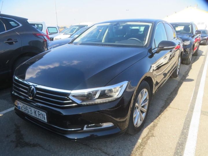 VOLKSWAGEN PASSAT 2018 wvwzzz3czke035118