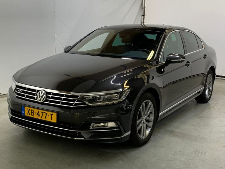 VOLKSWAGEN PASSAT 2018 wvwzzz3czke037383