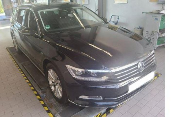 VOLKSWAGEN PASSAT 2018 wvwzzz3czke038904