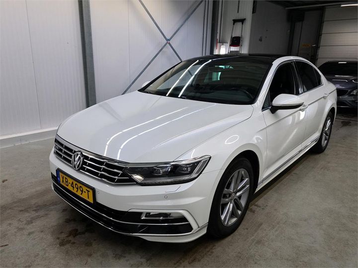 VOLKSWAGEN PASSAT 2018 wvwzzz3czke039673