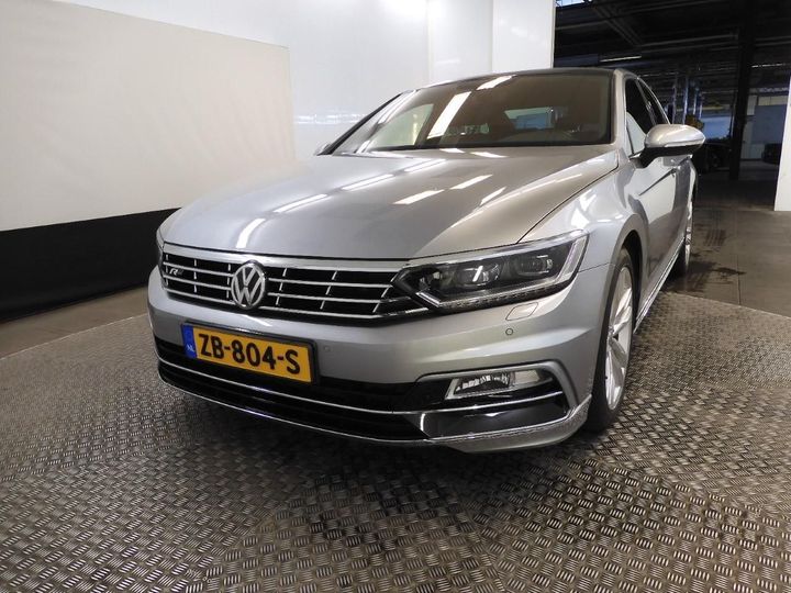 VOLKSWAGEN PASSAT 2019 wvwzzz3czke059753