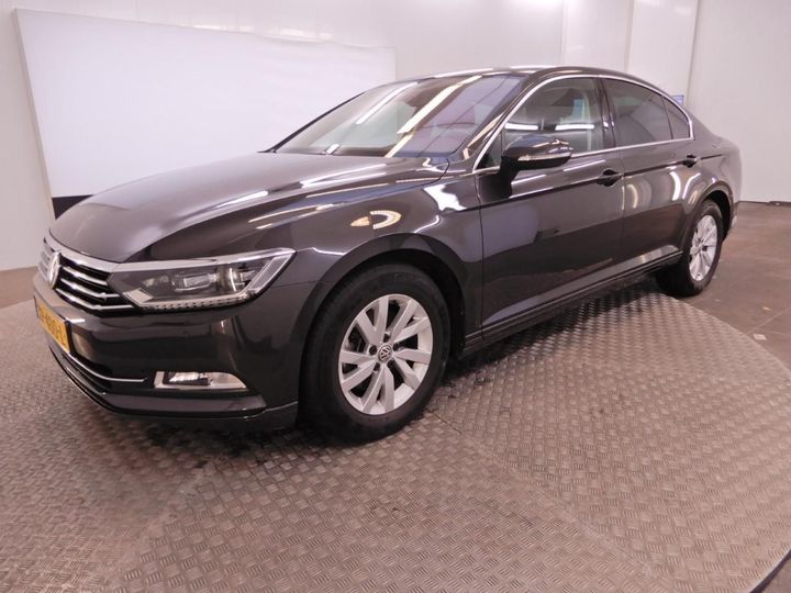 VOLKSWAGEN PASSAT 2019 wvwzzz3czke059817