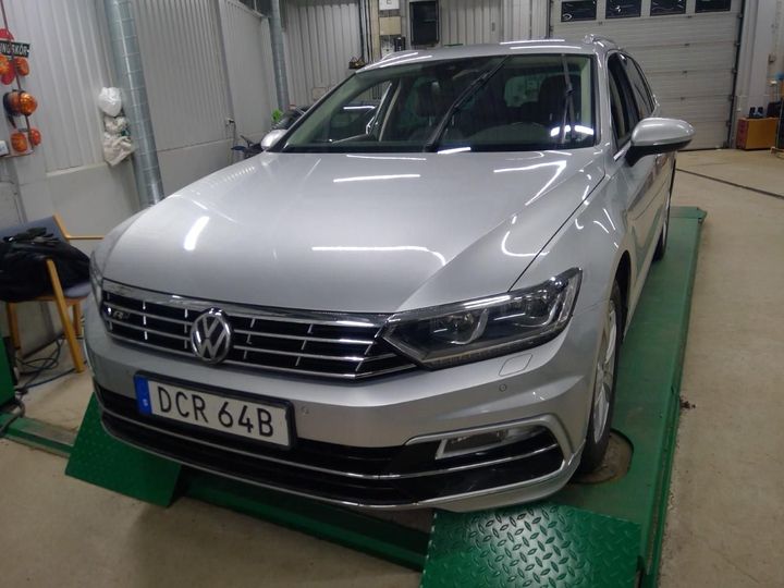 VOLKSWAGEN PASSAT 2019 wvwzzz3czke075752