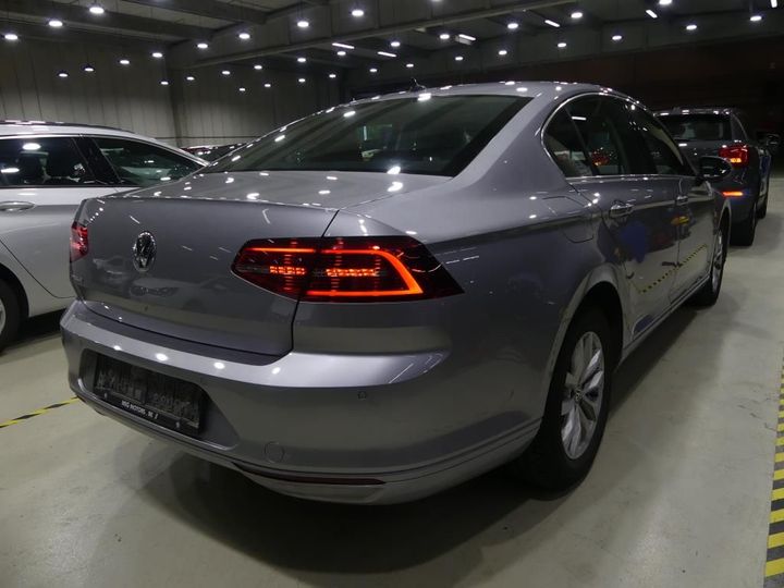 VOLKSWAGEN PASSAT 2019 wvwzzz3czke075842