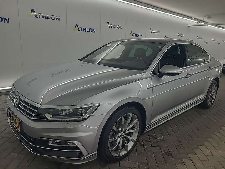 VOLKSWAGEN PASSAT 2019 wvwzzz3czke082481