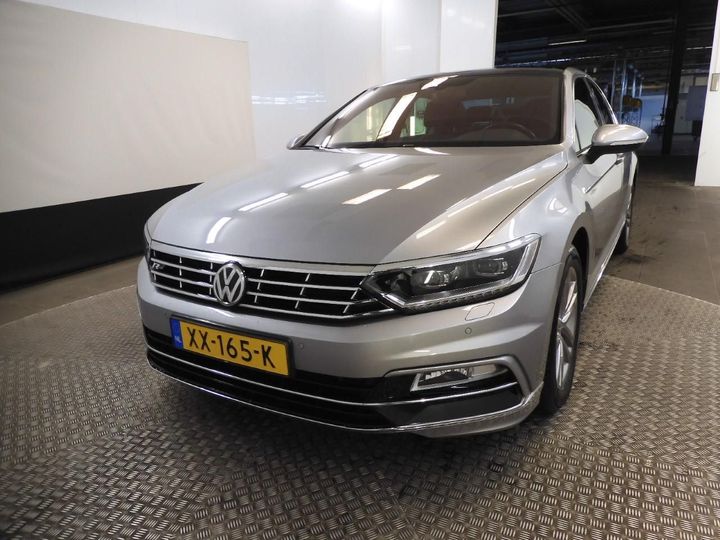 VOLKSWAGEN PASSAT 2019 wvwzzz3czke083626