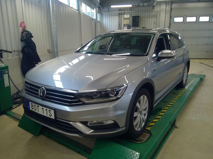 VOLKSWAGEN PASSAT 2019 wvwzzz3czke096540