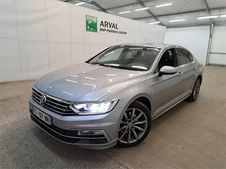 VOLKSWAGEN PASSAT 2019 wvwzzz3czke112423