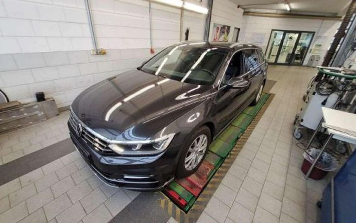 VOLKSWAGEN PASSAT 2019 wvwzzz3czke123864