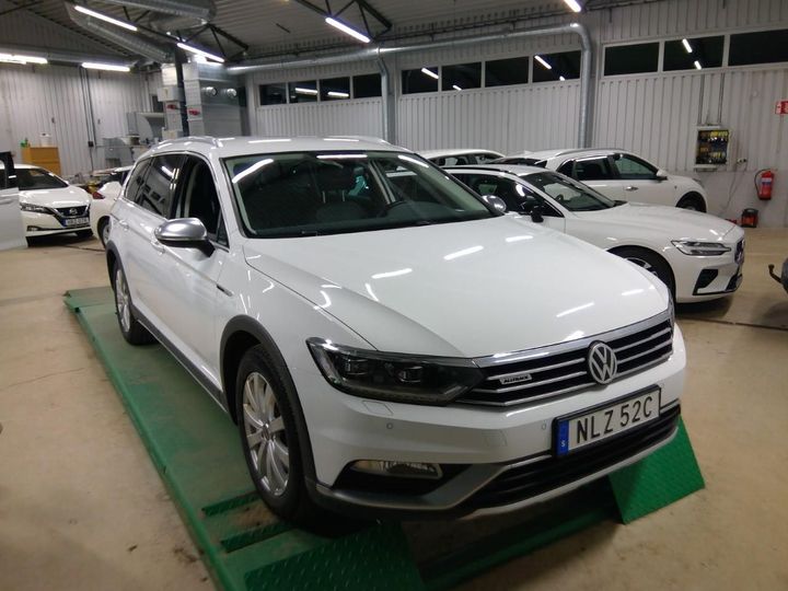 VOLKSWAGEN PASSAT 2019 wvwzzz3czke204154