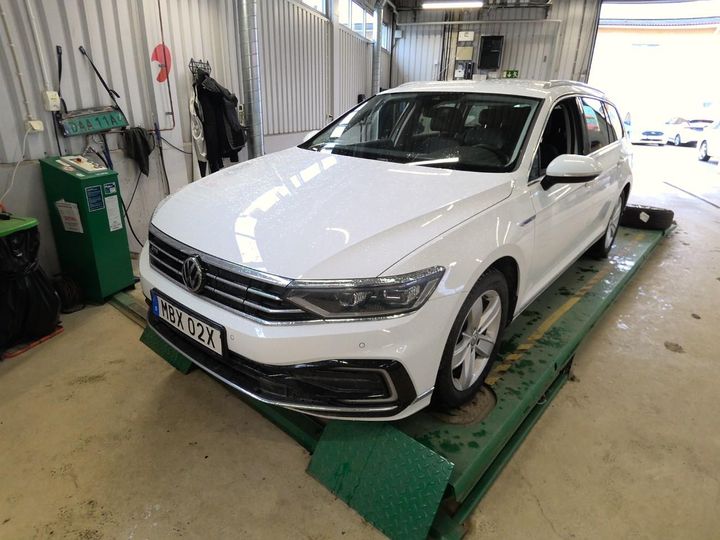 VOLKSWAGEN PASSAT 2020 wvwzzz3czle048532