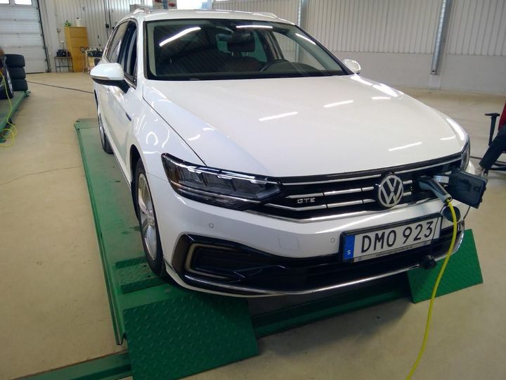 VOLKSWAGEN PASSAT 2020 wvwzzz3czle080119