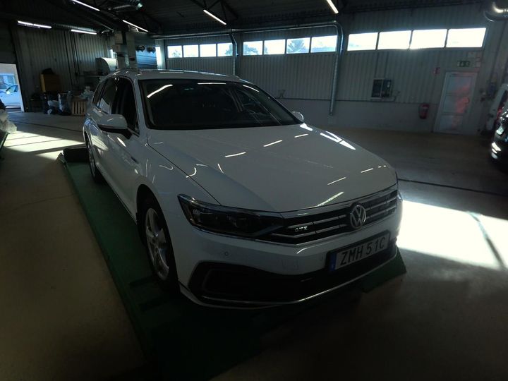 VOLKSWAGEN PASSAT 2020 wvwzzz3czle111530