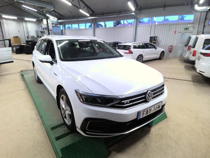 VOLKSWAGEN PASSAT 2020 wvwzzz3czle127473