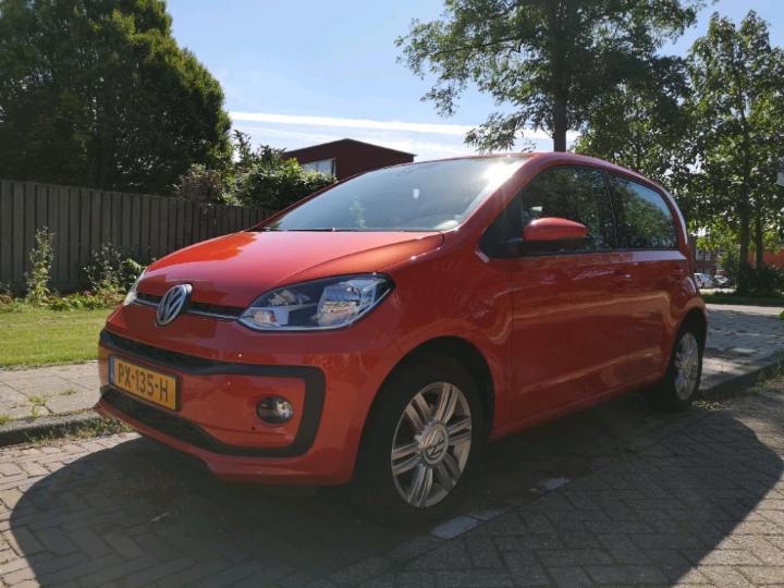 VOLKSWAGEN UP! 2017 wvwzzzaazjd123533