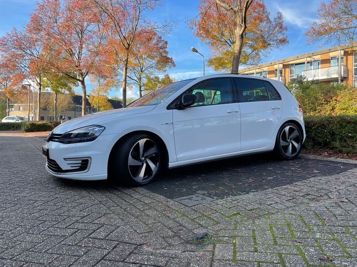 VOLKSWAGEN GOLF 2015 wvwzzzauzfw806092