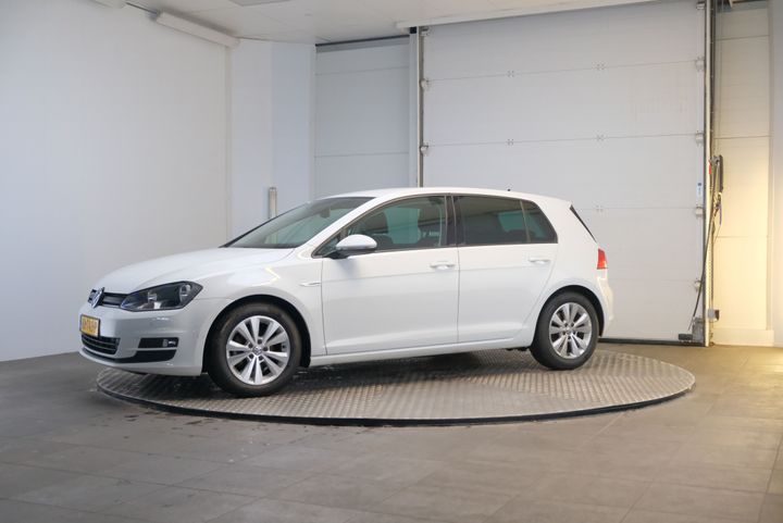 VOLKSWAGEN GOLF 2015 wvwzzzauzgw135111