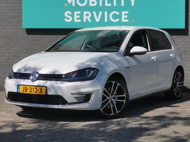 VOLKSWAGEN GOLF 2015 wvwzzzauzgw801169