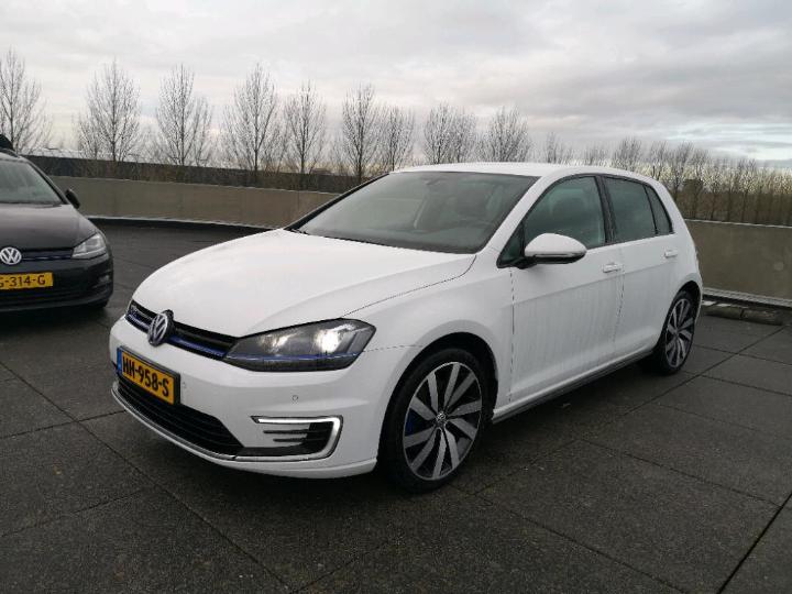 VOLKSWAGEN GOLF 2015 wvwzzzauzgw802627