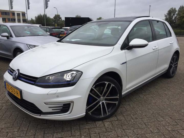 VOLKSWAGEN GOLF 2015 wvwzzzauzgw802650