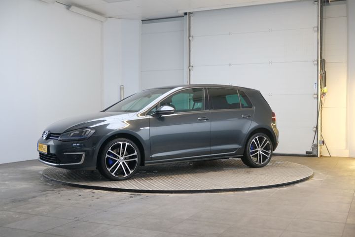 VOLKSWAGEN GOLF 2015 wvwzzzauzgw805064