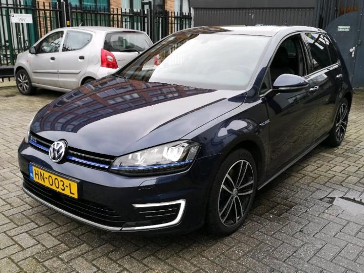 VOLKSWAGEN GOLF 2015 wvwzzzauzgw808647