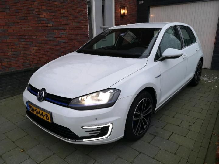 VOLKSWAGEN GOLF 2015 wvwzzzauzgw808725