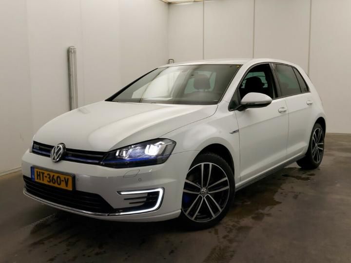 VOLKSWAGEN GOLF 2015 wvwzzzauzgw809209