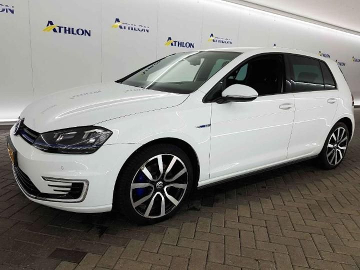 VOLKSWAGEN GOLF 2015 wvwzzzauzgw809484