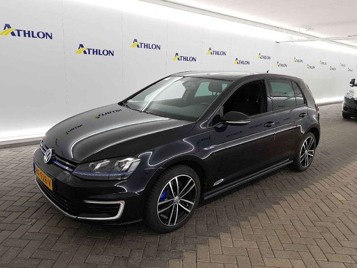 VOLKSWAGEN GOLF 2015 wvwzzzauzgw810004