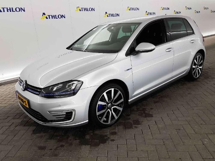 VOLKSWAGEN GOLF 2015 wvwzzzauzgw810044