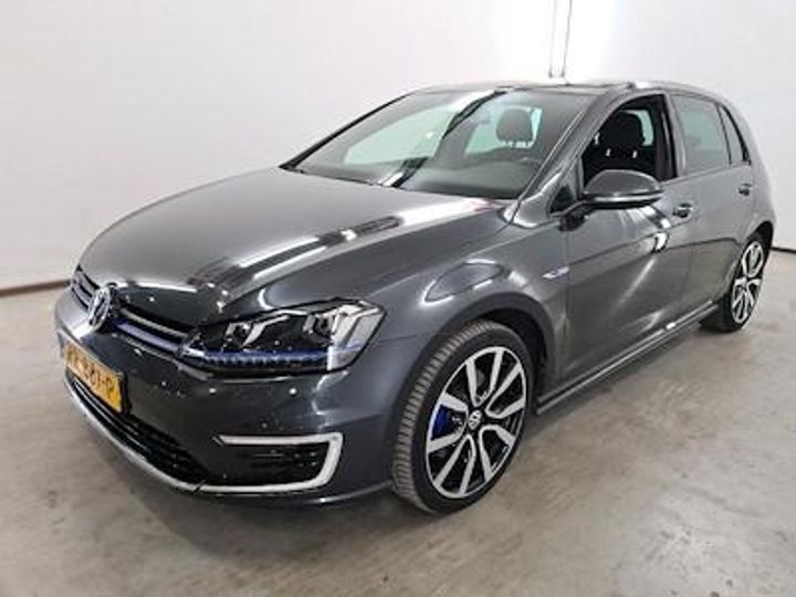 VOLKSWAGEN GOLF 2015 wvwzzzauzgw810225