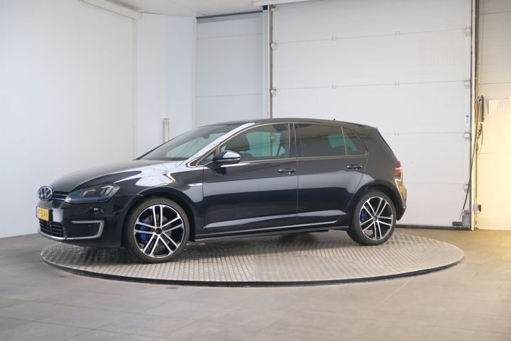 VOLKSWAGEN GOLF 2015 wvwzzzauzgw810337