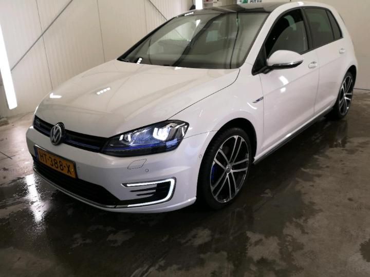 VOLKSWAGEN GOLF 2015 wvwzzzauzgw810656