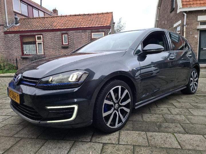 VOLKSWAGEN GOLF 2015 wvwzzzauzgw810906