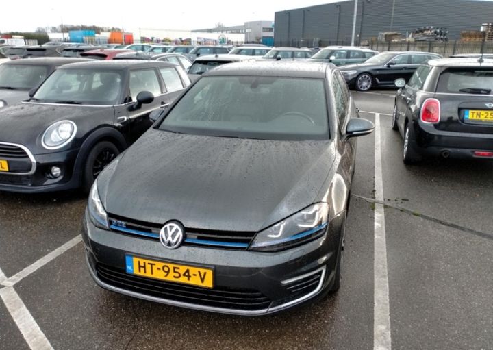 VOLKSWAGEN GOLF 2015 wvwzzzauzgw810925