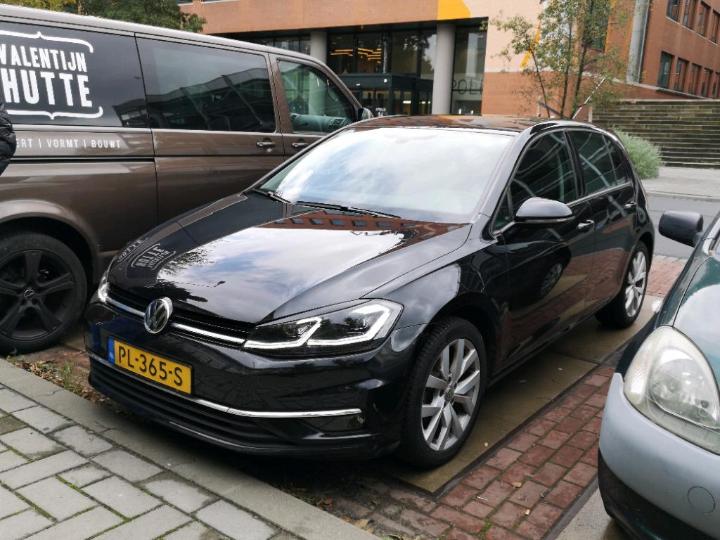 VOLKSWAGEN GOLF 2017 wvwzzzauzhp308094