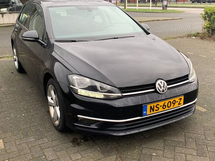 VOLKSWAGEN GOLF 2017 wvwzzzauzhp324006